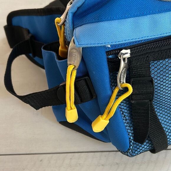 Everest Blue Hiking Fanny Pack - Picture 2 of 5